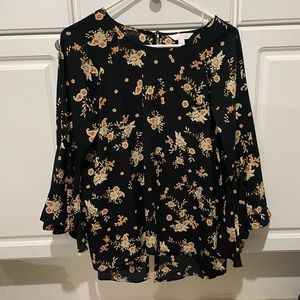 Women’s medium blouse Black with yellow floral print three-quarter length sleeve